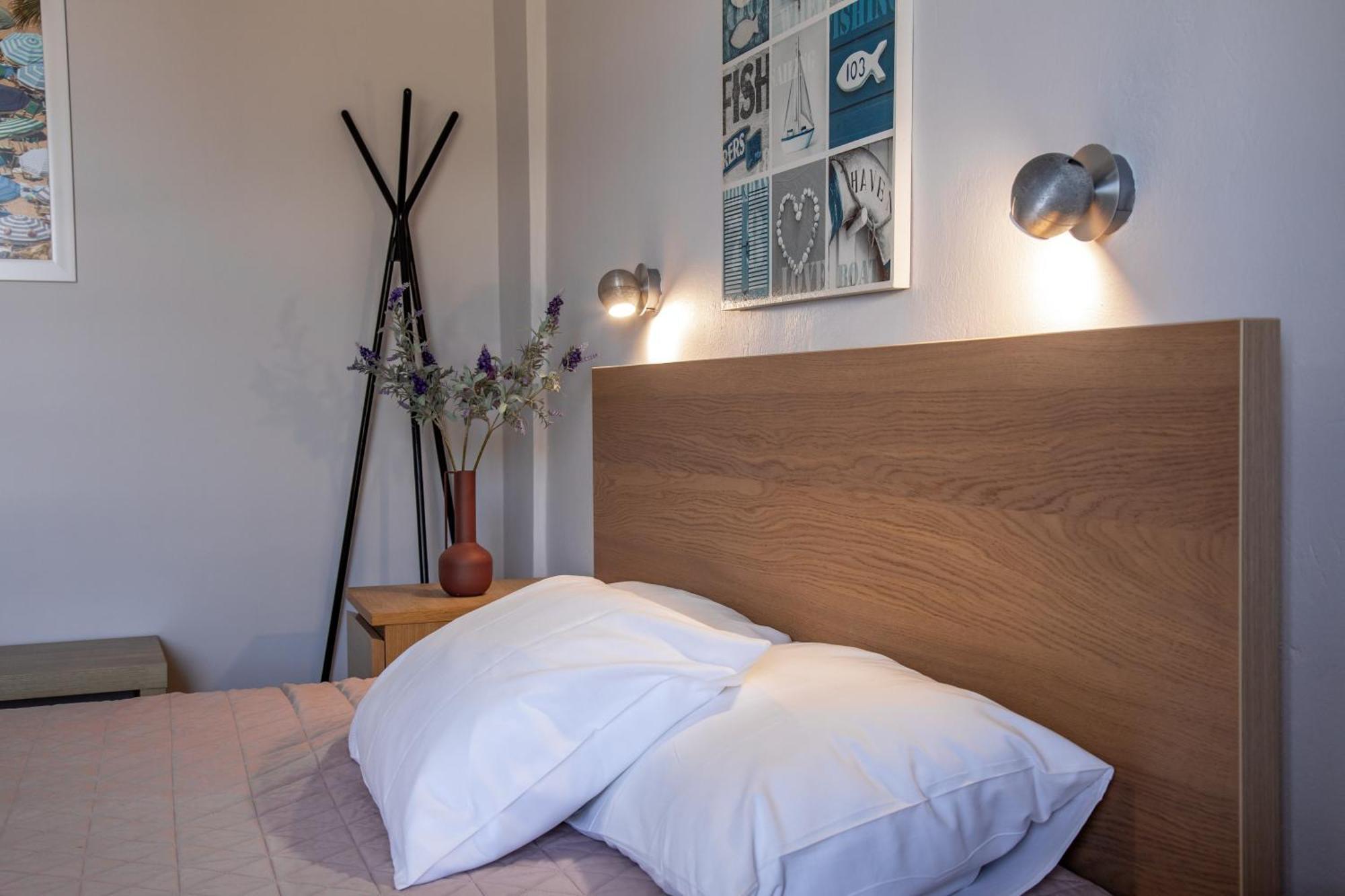 Agia Marina Nefeli Rooms מראה חיצוני תמונה