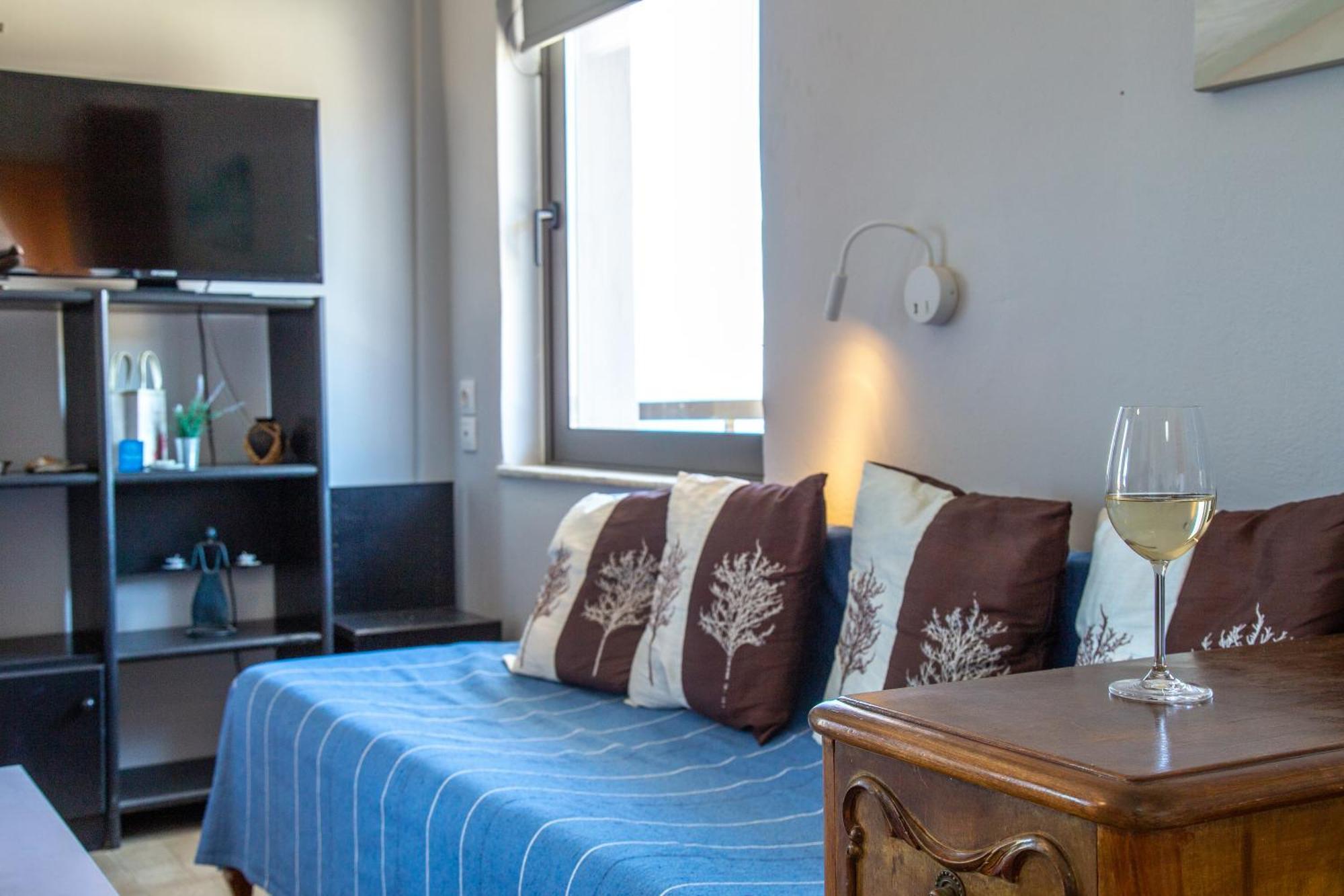 Agia Marina Nefeli Rooms מראה חיצוני תמונה