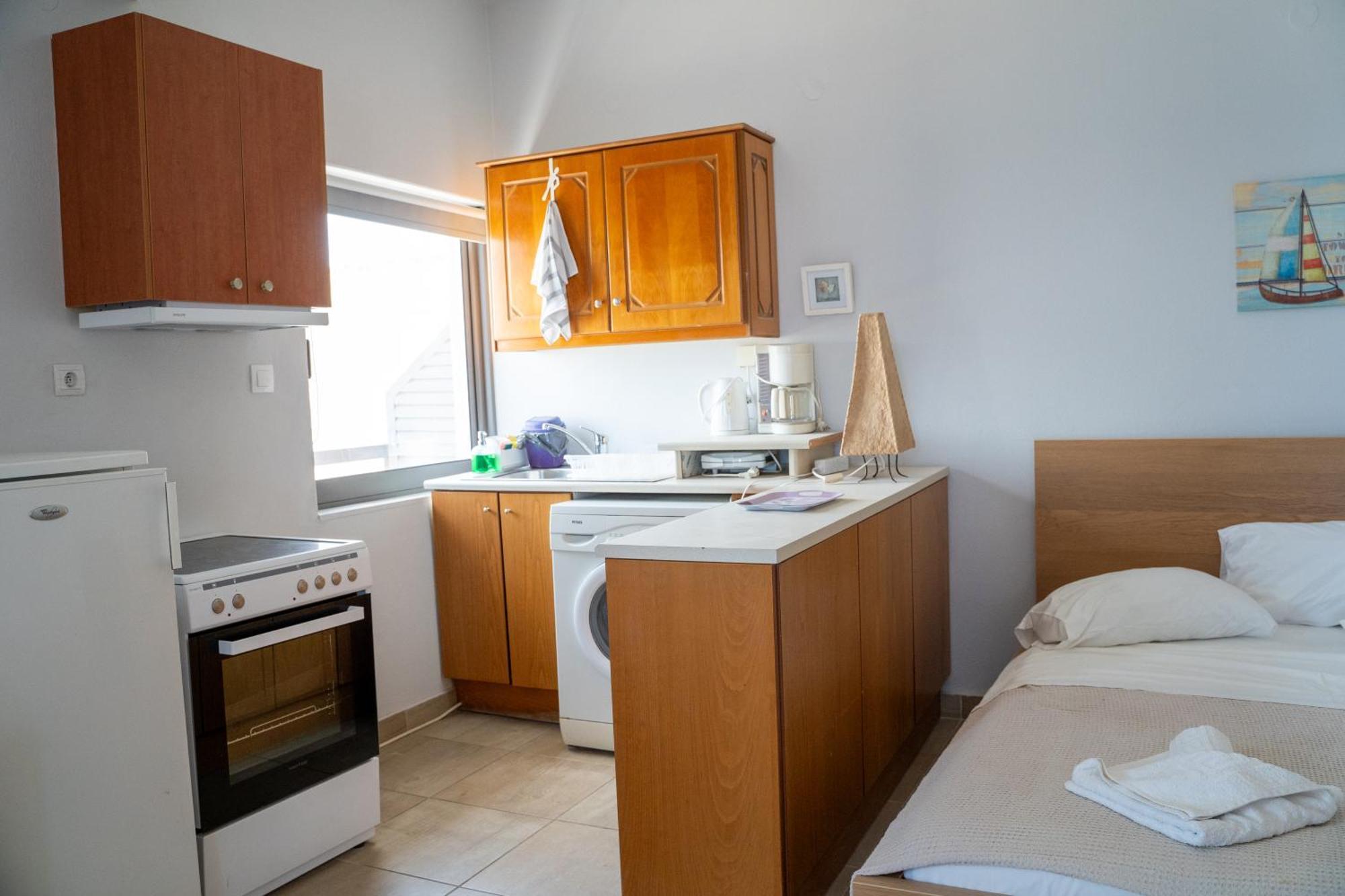 Agia Marina Nefeli Rooms מראה חיצוני תמונה
