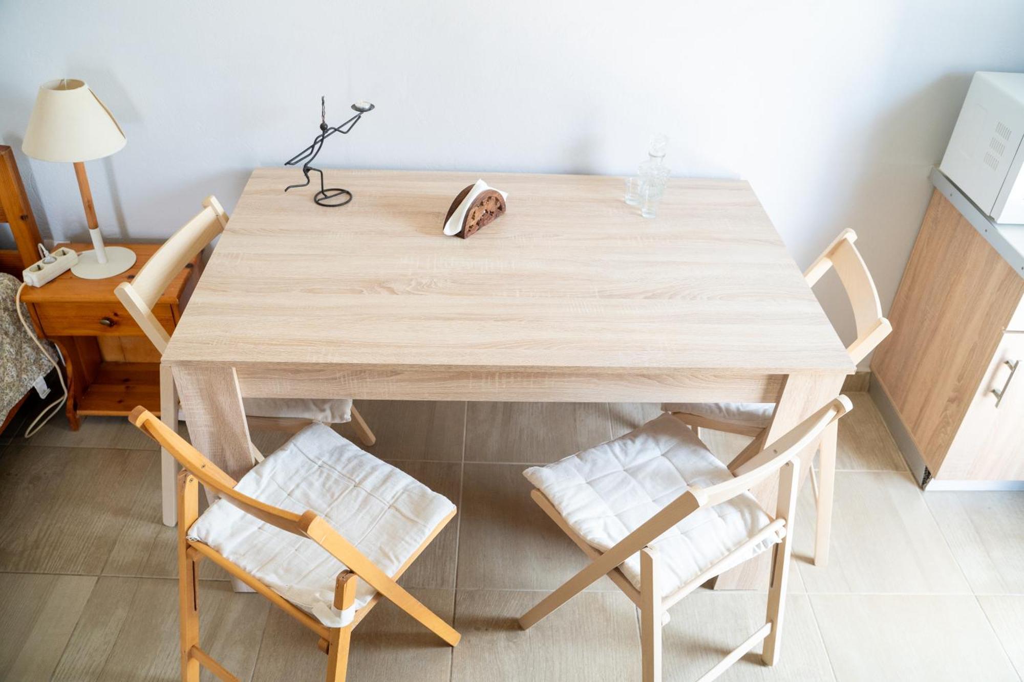 Agia Marina Nefeli Rooms מראה חיצוני תמונה